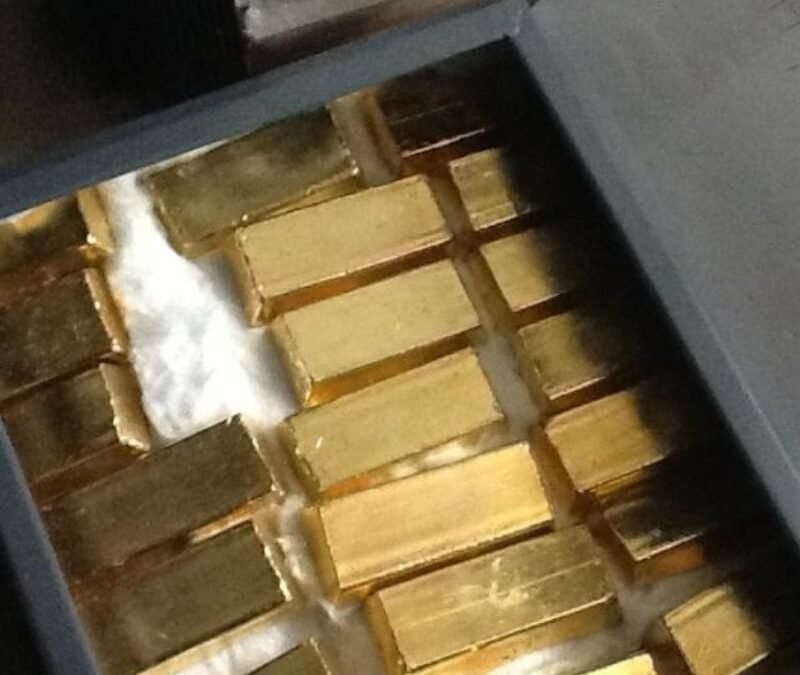 Top 7 Benefits of Investing in Gold Nuggets vs Gold Bars