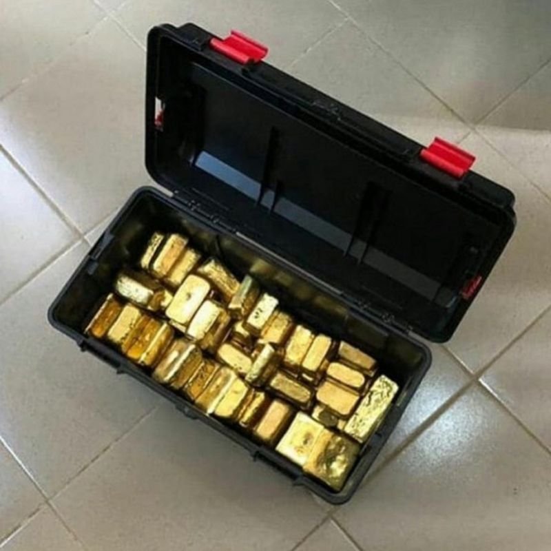 Gold Bars in London8 Gold Bars in London